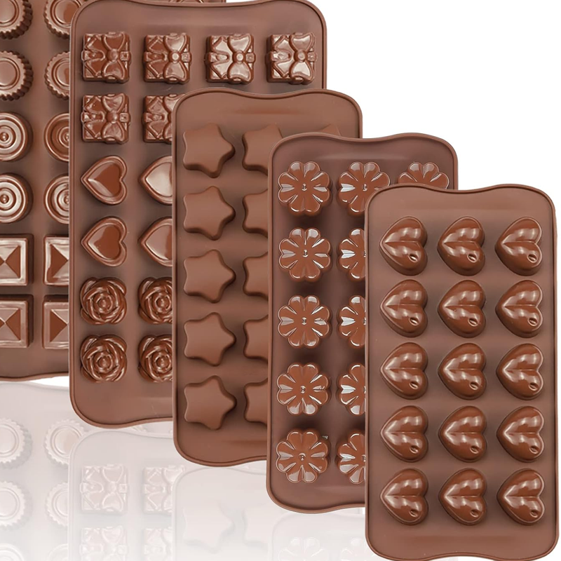 Choosing the Best Mold for Chocolate Making Silicone vs. Plastic1