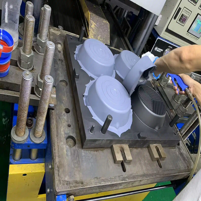 How to Manufacture Custom Silicone Air Fryer Liners and Pots13