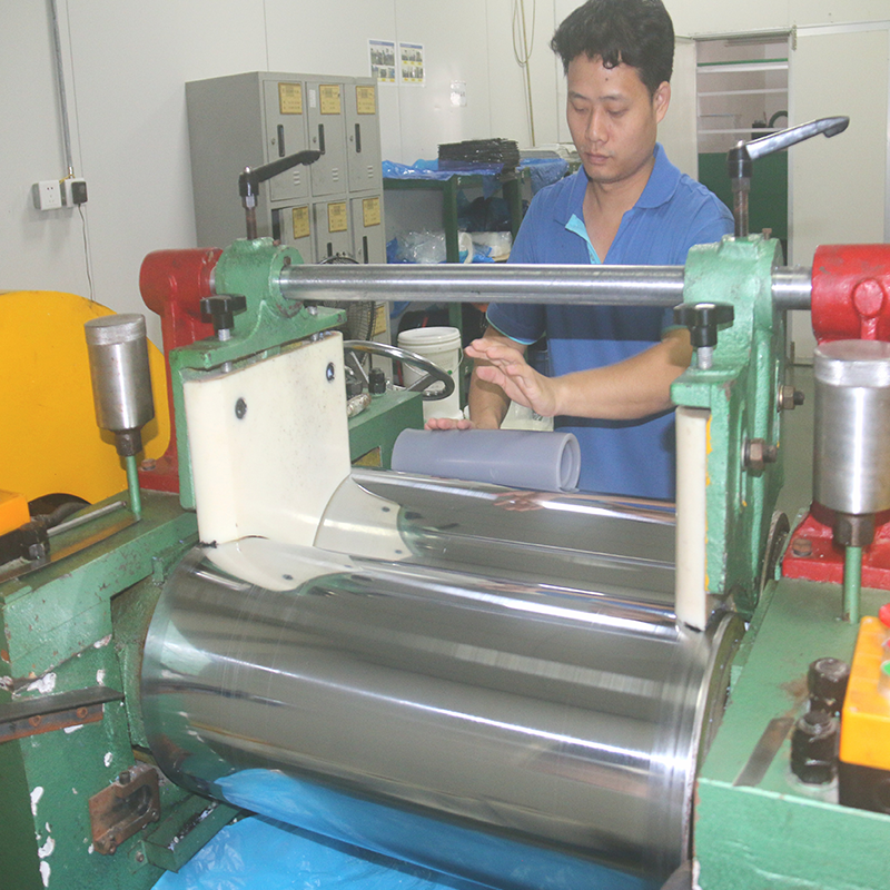How Does Two-Shot Injection Molding Benefit Manufacturers in Modern Production9