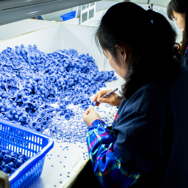 What Are the Advantages of Using Liquid Injection Molding for Food Grade Silicone Products6