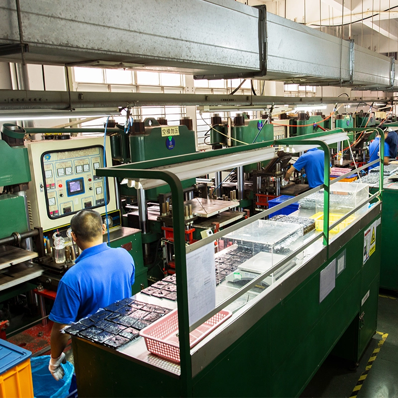 Choosing The Best Material For Dog Bowls5