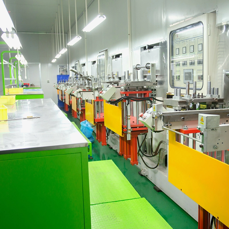 Which Is Better for Grooming Pets — Rubber or Silicone Brushes6